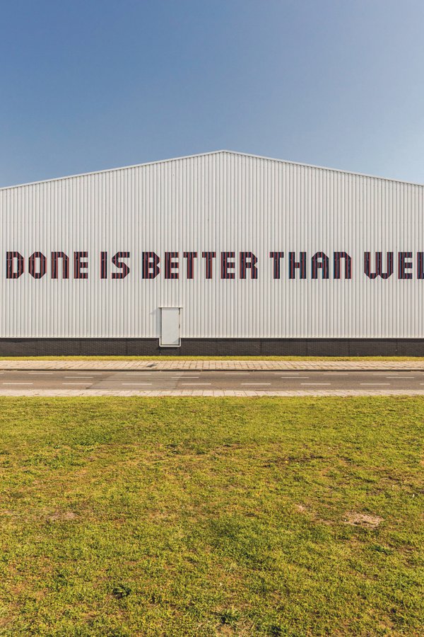 Quote op loods in M4H gebied_foto_ Guido_Pijper_06A7053-scaled